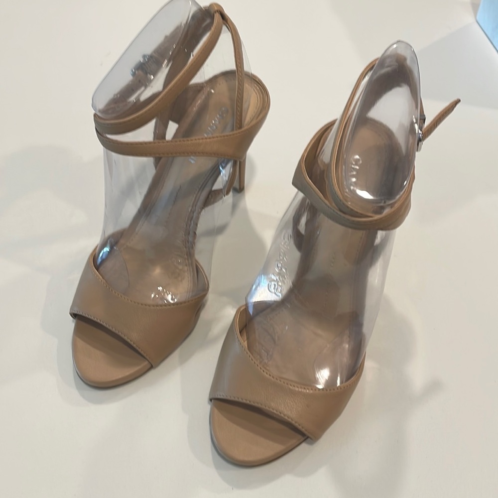 Gianni Bini Sessily heels size 7.5 in color pink marble (nude)